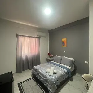 https://las-gardenias.quintano-roohotels.com