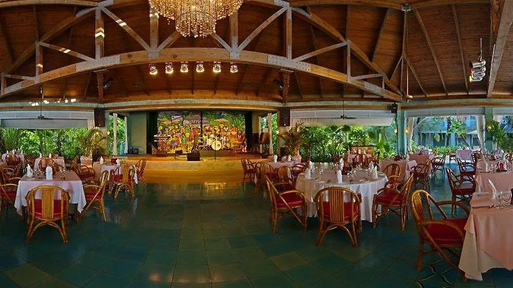 מלון Couples Negril (Adults Only) 4*,