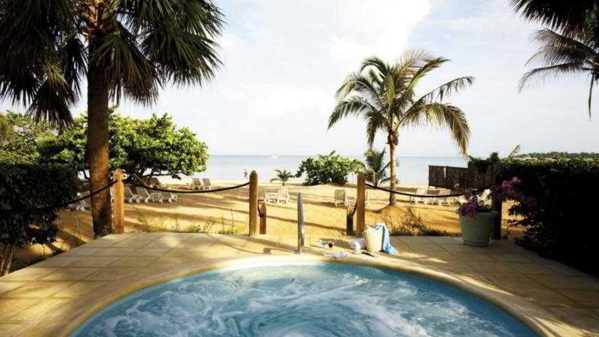מלון Couples Negril (Adults Only)